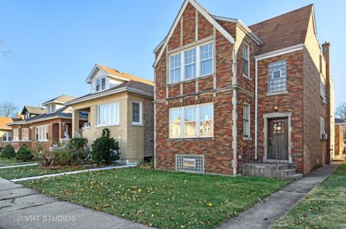 5433 Eddy St, Chicago, IL 60641-3246