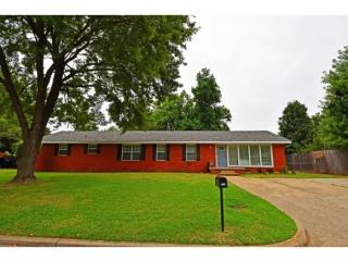 916 Birch Dr, Norman, OK 73072-7013