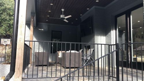 5410 High Point Rd, Atlanta GA  30342-1447 exterior