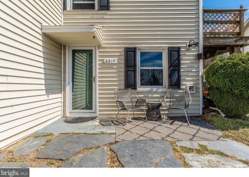 6819 Vale Summit Ln, Middletown MD  21769-6637 exterior