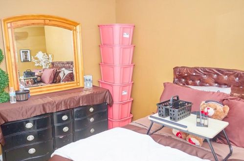 6746 Biscayne Blvd, Rex GA 30273-2245 exterior