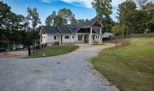 623 Cedar Ridge Rd, Hartwell, GA 30643-3061