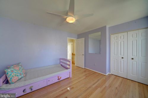 1900 Autumn Ridge Cir, Silver Spring MD 20906-5826 exterior