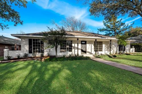 6821 Lancelot Ct, Fort Worth, TX 76133-5004