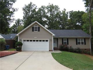 2308 Larkspur Ln, Wingate, NC 28174-6602