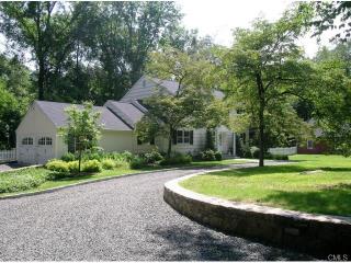 15 Great Hill Rd, Weston, CT 06883-2506