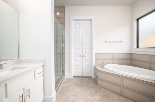 2011 Belford Dr, Austin TX  78757-8207 exterior