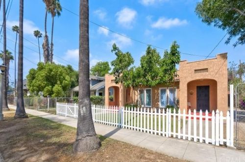 3341 Chestnut St, Riverside, CA 92501-2731
