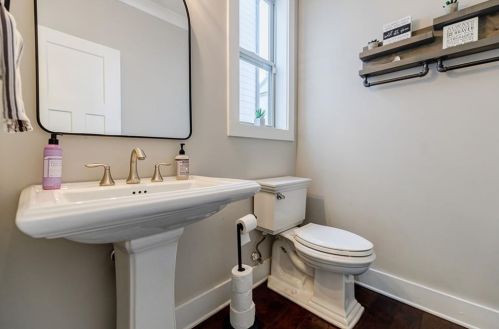 1716 Whitfield Parc Cir, Smyrna GA 30080-2205 exterior