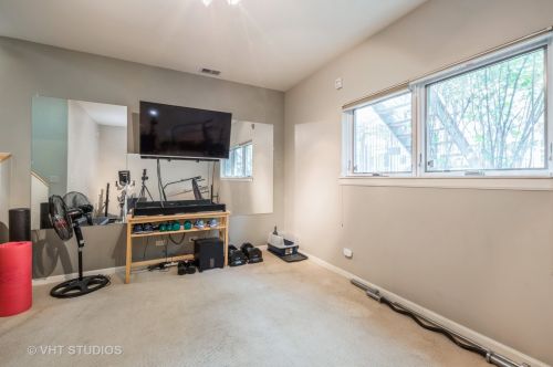 3117 Prairie Ave, Chicago, IL 60616-3903