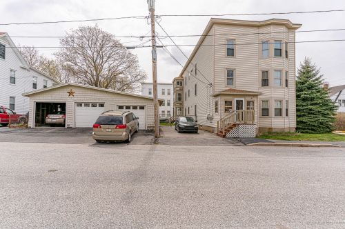 27 Fall St, Biddeford, ME 04005-3514