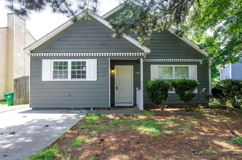 448 Orchard Dr, Stone Mountain, GA 30083-6800