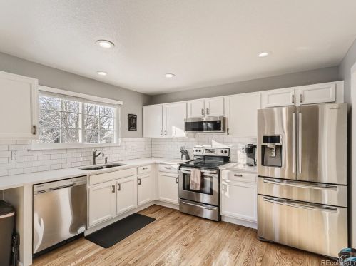 16294 Phillips Ln, Englewood CO  80112-4607 exterior