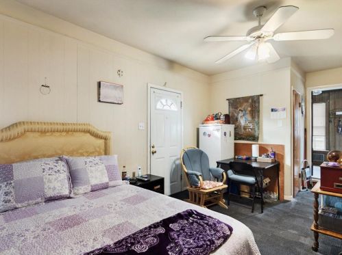 1300 Quail Trl, Fort Worth TX  76114-2321 exterior