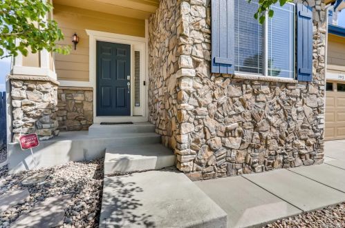 3992 Shawnee Way, Aurora, CO 80018-4560