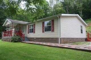 4143 Wills Crk Rd, Elkview WV  25071-6458 exterior