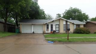 5709 Rosalyn Dr, Fort Worth, TX 76148-3409