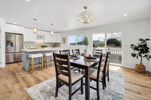 451136 Haleloke Pl, Kaneohe, HI 96744-3101