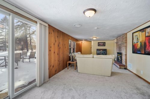 1065 Highview Dr, Saint Paul MN  55112-2417 exterior