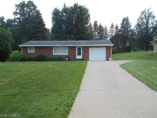 1769 22nd St, Massillon, OH 44647-7425