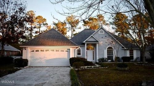 7940 Martin Bluff Rd, Gautier, MS 39553-2374