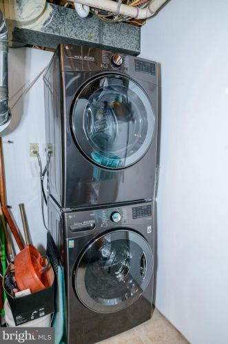 1009 Rosemere Ave, Silver Spring MD 20904-3007 exterior