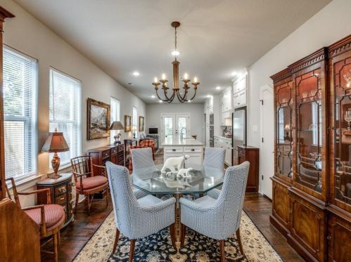 2725 6 Ave, Fort Worth TX  76110-3010 exterior