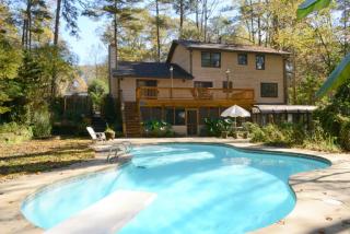 2724 Eagle Ridge Rd, Marietta, GA 30062-5743