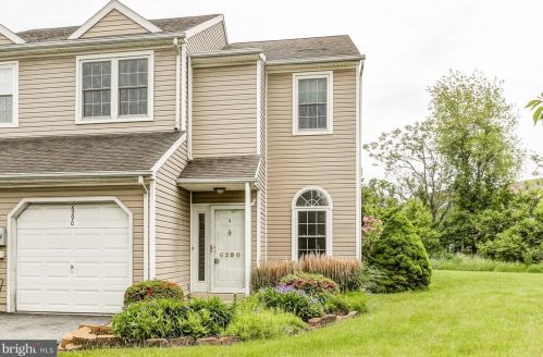 6290 Spring Knoll Dr, Harrisburg, PA 17111-6883
