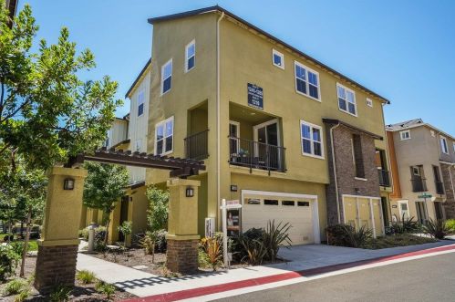 1249 Coyote Creek Way, Milpitas, CA 95035-7942