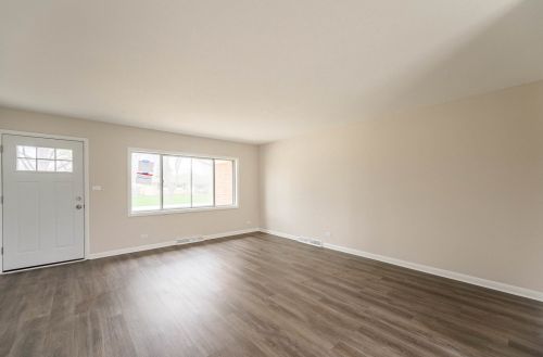 277 Kinkaid Ct, Des Plaines, IL 60016-6051