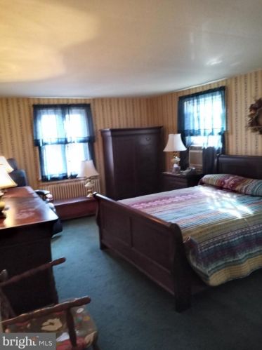 1445 Stuyvesant Ave, Trenton NJ 08618-4104 exterior