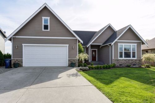 501 Harrison Ln, Everson, WA 98276-9138