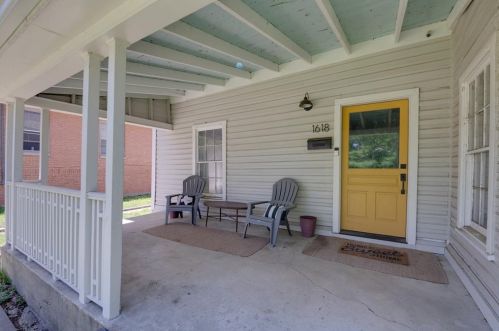 1618 6th Ave, Fort Worth TX  76104-4331 exterior