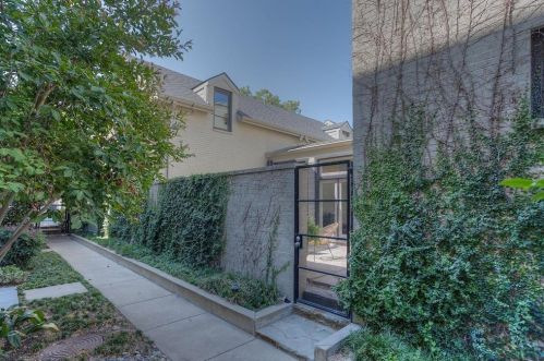 3303 6th St, Fort Worth TX  76107-2707 exterior