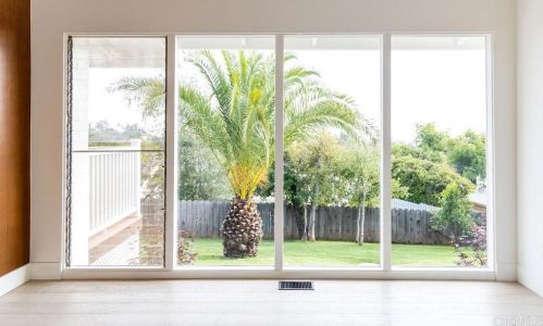 2166 Warmlands Ave, Vista CA  92084-3338 exterior