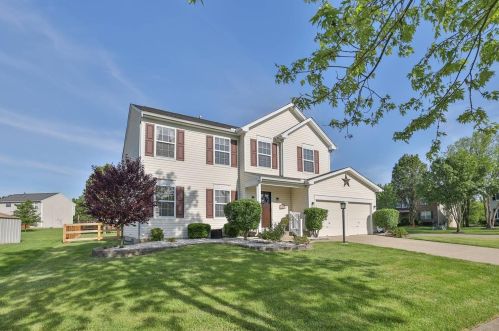 9675 Fallshill Cir, Cincinnati, OH 45231-2887