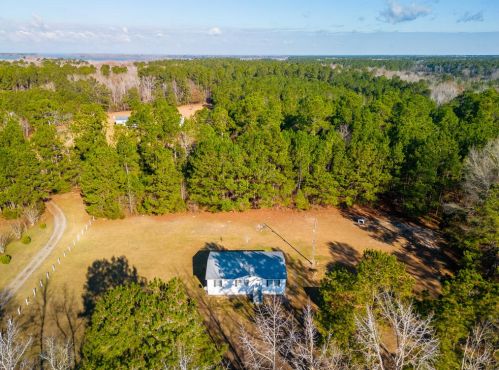 616 Murphy Bay Dr, Cross, SC 29436-3035