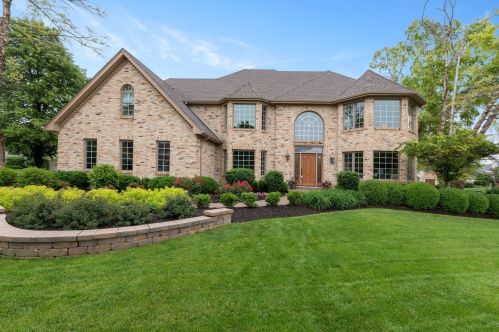 3116 Wolfe Ct, Naperville, IL 60564-3169