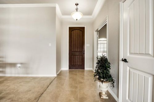 7141 Old Santa Fe Trl, Fort Worth TX  76131-2843 exterior