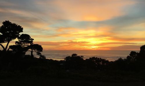 1525 Oceanview Dr, Newport, OR 97365-2300