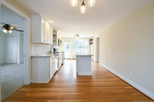 53 Flagler Ave, Cheshire CT  06410-2201 exterior