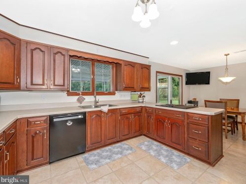 8323 Palmer Rd, Middletown MD  21769-8806 exterior