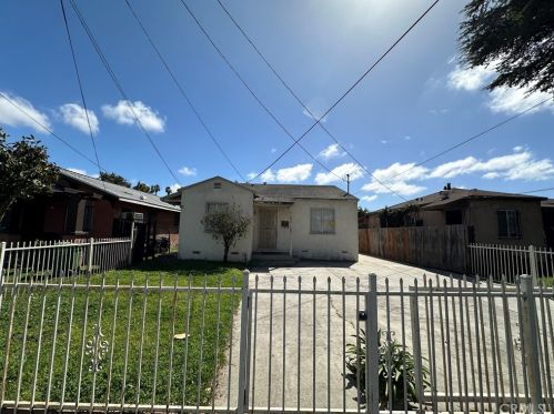 122 Tichenor St, Compton, CA 90220-4826