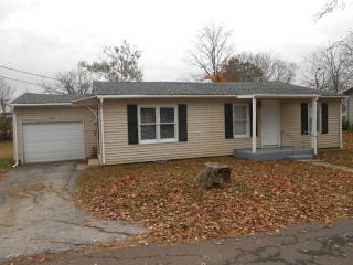 204 Elm St, Hatton, MO 65231-2228