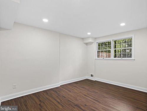 7612 Hammond Ave, Silver Spring MD 20912-7421 exterior