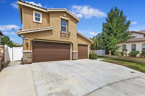3064 Wollyleaf Ct, Perris, CA 92571-3784