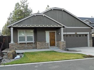 61145 Walsenberg Pl, Bend, OR 97702-9176