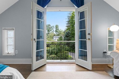 7 Armour Rd, Princeton NJ  08540-3003 exterior