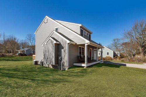 33 Langworthy Rd, Westerly, RI 02891-3909